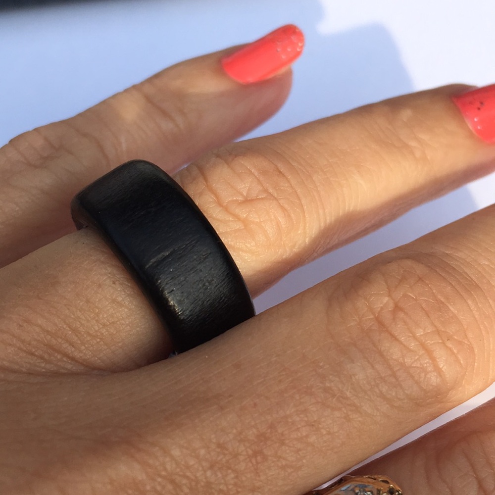 Size 6 1/2 Ebony band